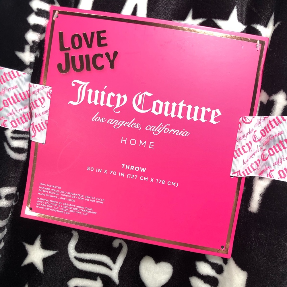 ‼️PRICE DROP‼️ ✨HOST PICK✨NWT Juicy Couture throw. - Picture 2 of 7